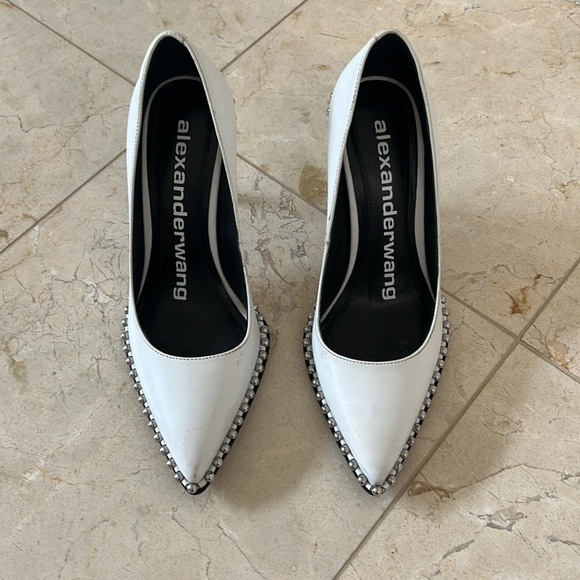HOST PICK 🔥 Alexander Wang Rie Pumps - Picture 4 of 10